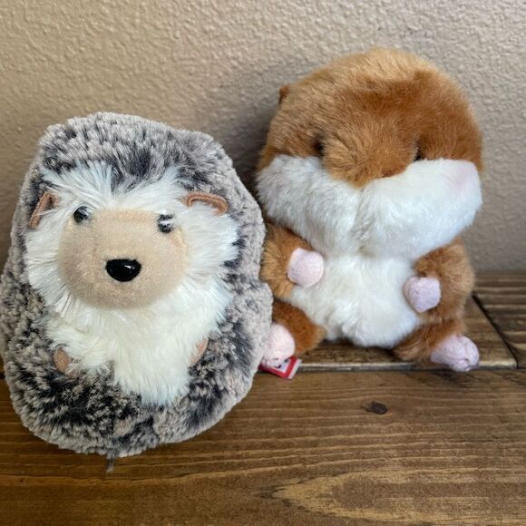 Douglas Hedgehog and Aurora Soft Fluffy Chipmunk - Picture 2 of 12